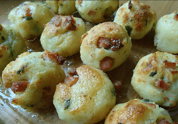 Schinkenknödel aus Grieß