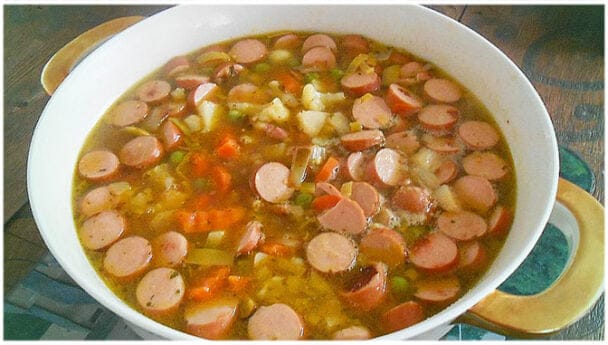 Gemüsesuppe mit schneller Zubereitung , in nur 20 Minuten fertig