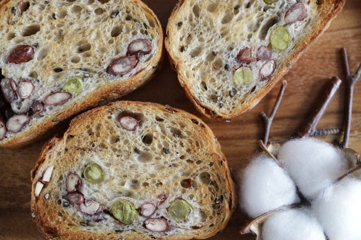 Zwiebel-Käse-Schinken-Brot