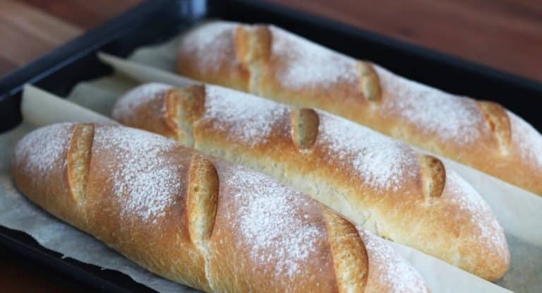 Knusprige Baguettes – zum selber Backen