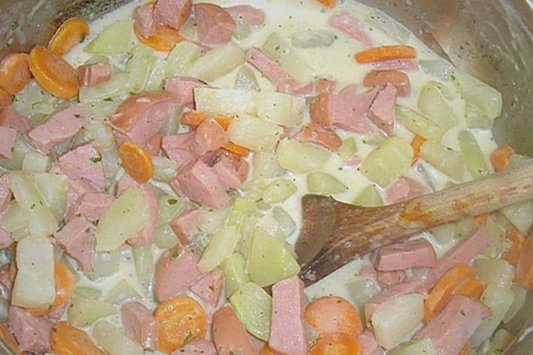 Kohlrabieintopf mit Wurst schnell und preiswert