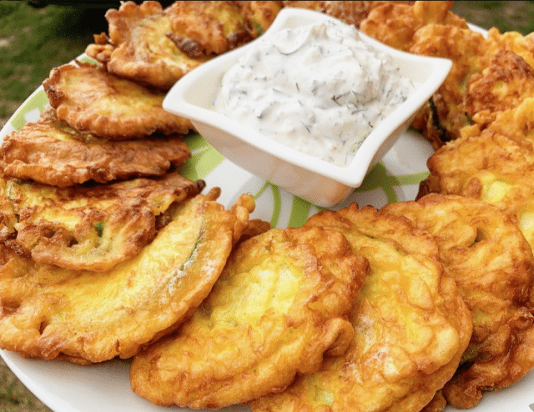 Die leckerste Zucchini der Saison im perfekten Teigmantel! Keine Beilage nötig