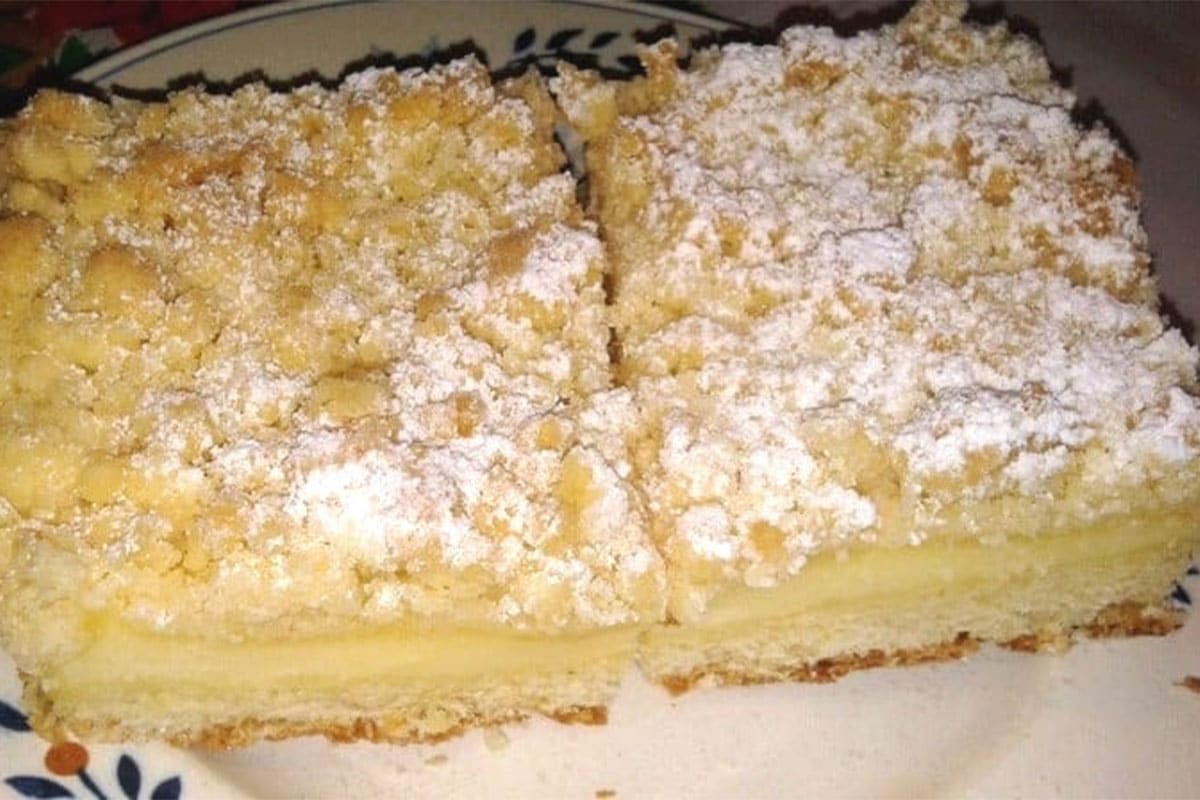 Fantastischer Streuselkuchen mit Pudding gefüllt