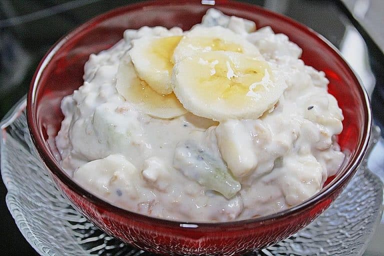 Frühstücks – Fitness – Joghurt (Müsli, Obst und Joghurt – eine gesunde Mischung)