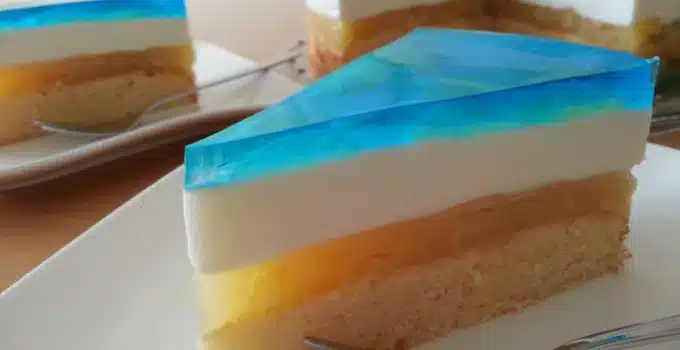 Blue Hawaii Torte