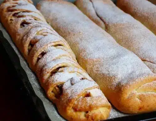 Apfelstrudel mit Sahne-Teig