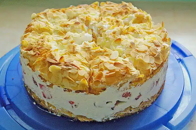 Schwimmbadtorte