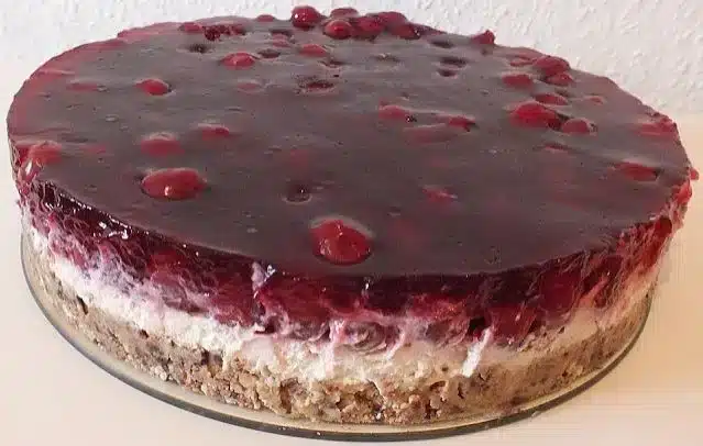 Torte mit Kirschen