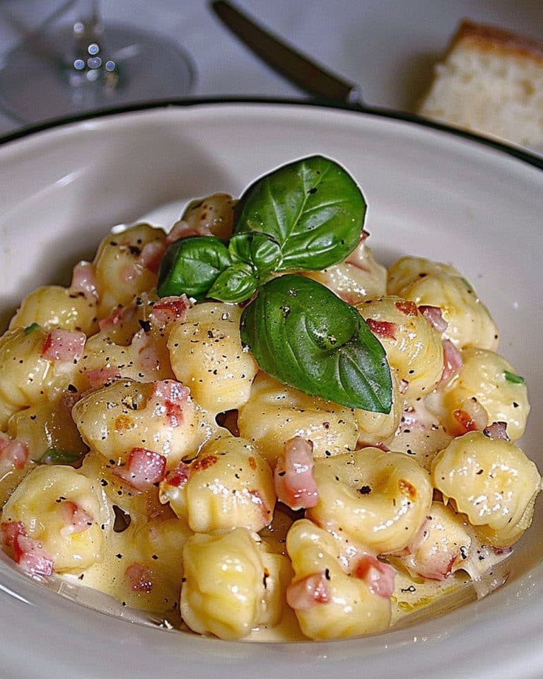 Gnocchi mit Käse Knoblauch Schinken Soße