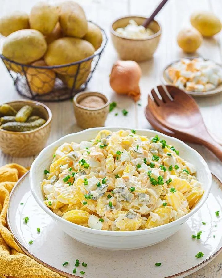 Kartoffelsalat mit Mayonnaise