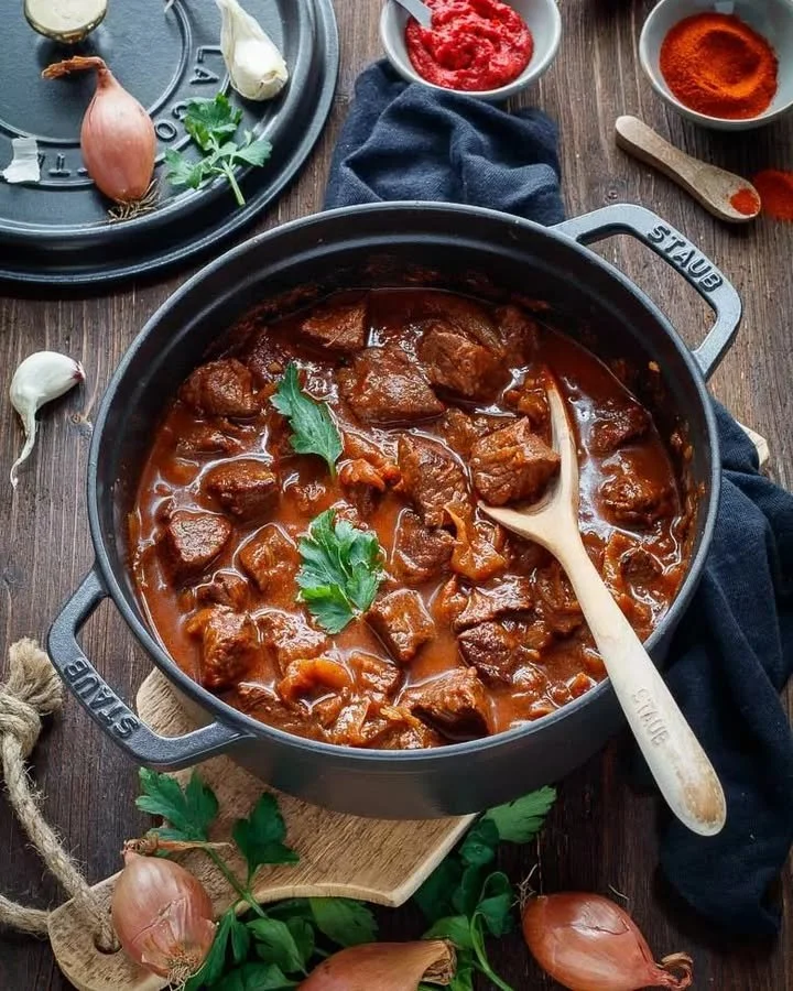 Klassisches Rindergulasch