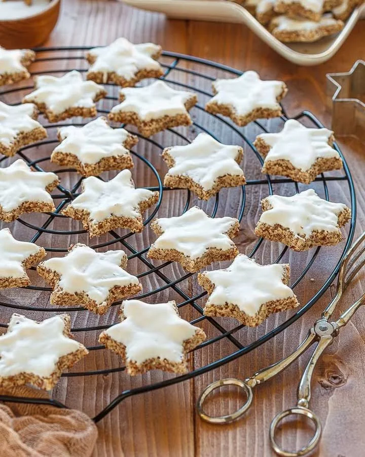 Zimtsterne backen